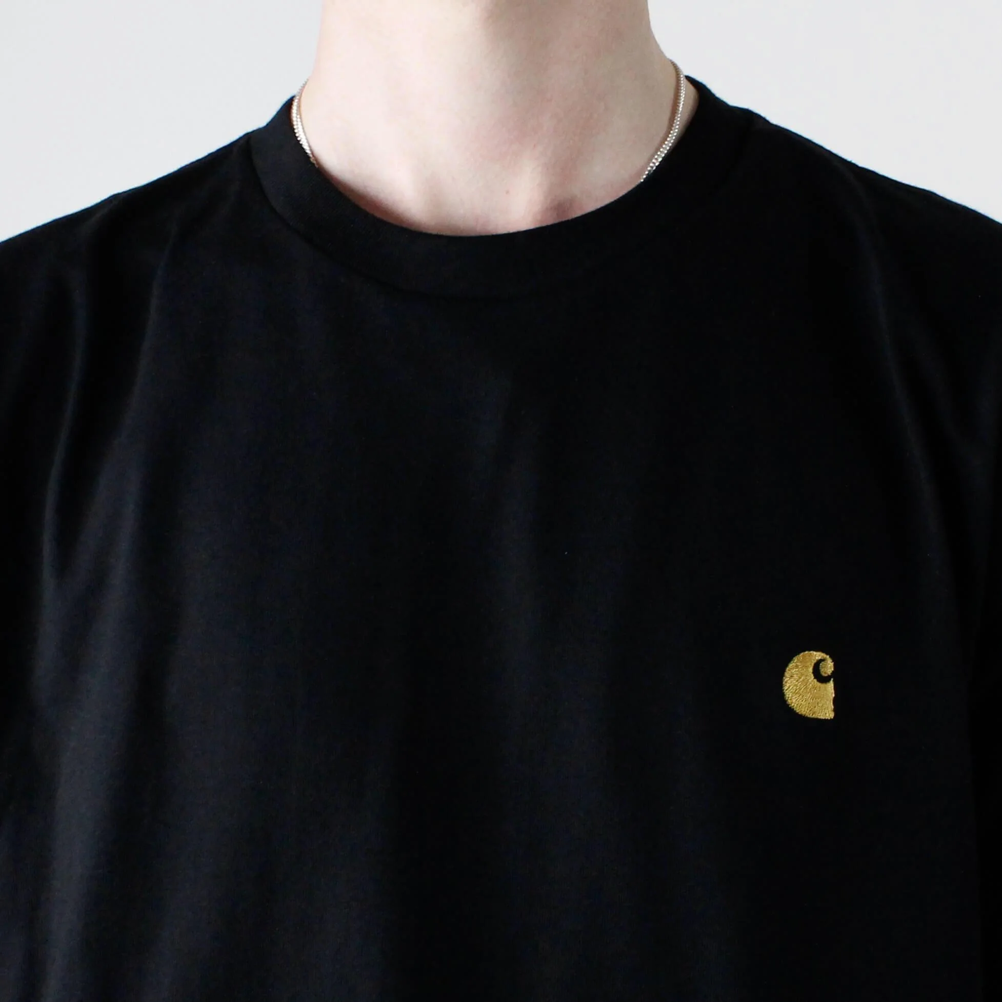 Carhartt WIP Chase T-Shirt - Black / Gold - Image 6