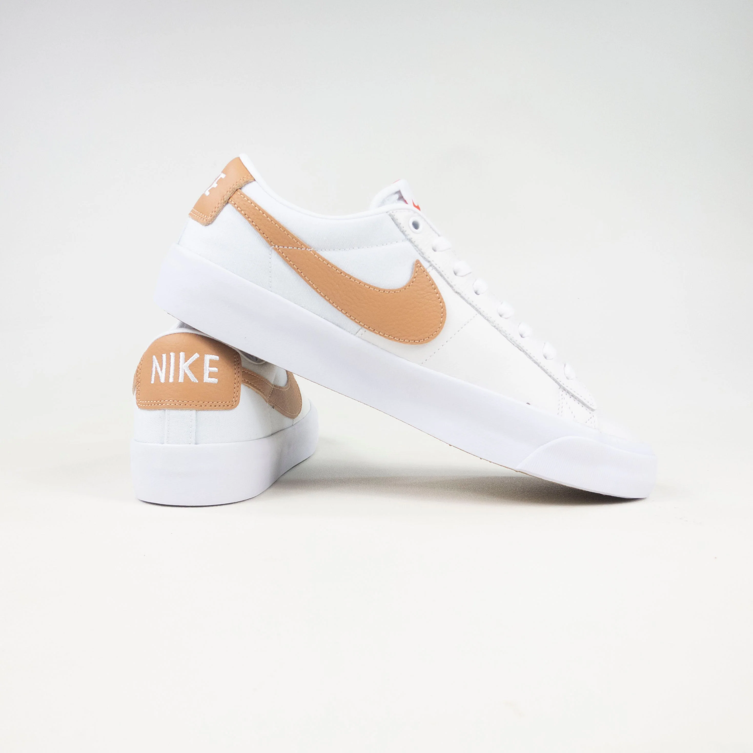 Nike SB Blazer Low GT Shoes - White / Lt Cognac-White-Lt Cognac (100) - Image 6