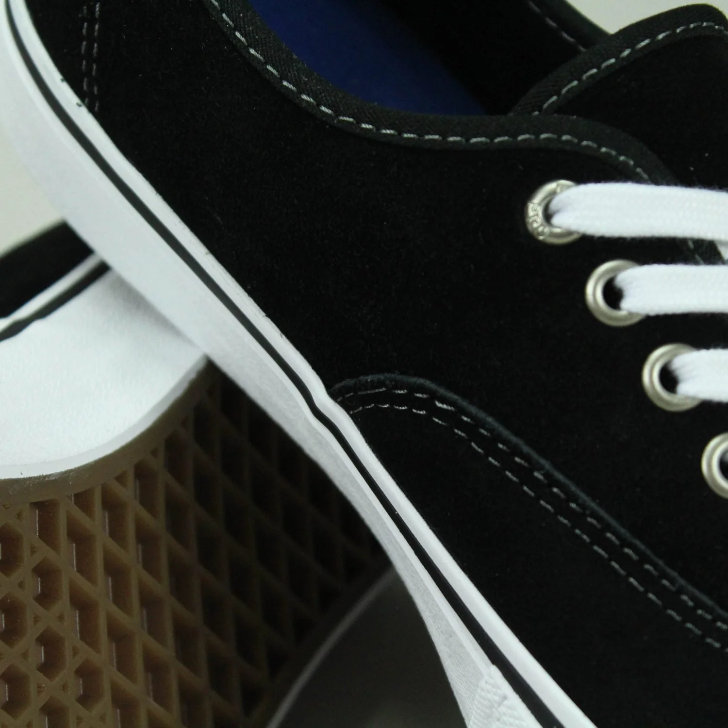 Vans Authentic Pro Suede Shoes - Black / White - Image 5